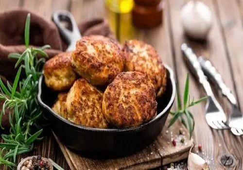 طرز تهیه کوکو مرغ کردی ؛ فوری و خوشمزه
