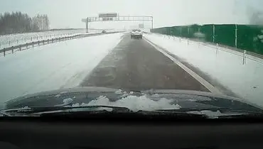 خوش شانسی راننده خودرو در جاده لغزنده+فیلم