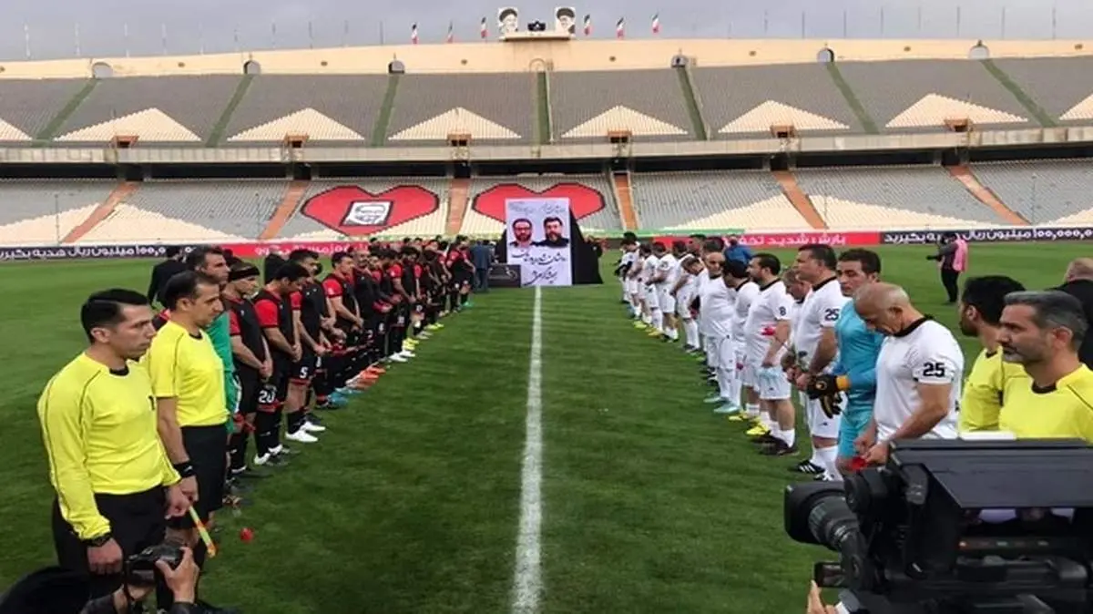برتری منتخب سرخابی مقابل منتخب ۹۸؛ ۵ گل به یاد ۸ و ۲۵