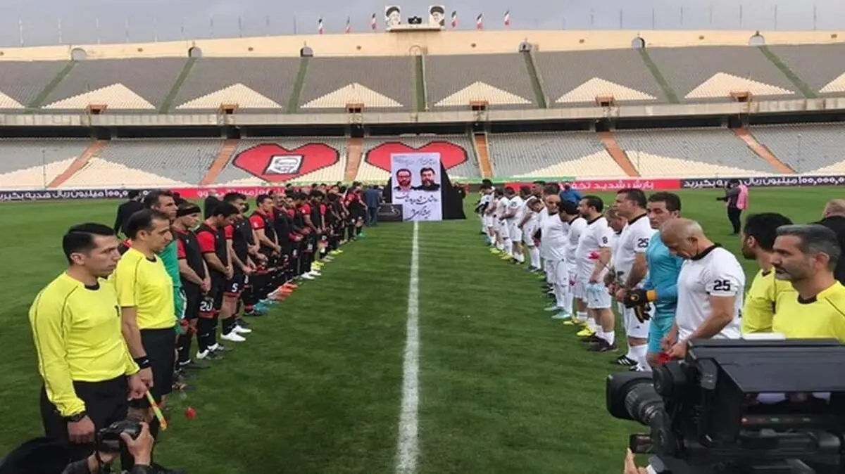 برتری منتخب سرخابی مقابل منتخب ۹۸؛ ۵ گل به یاد ۸ و ۲۵