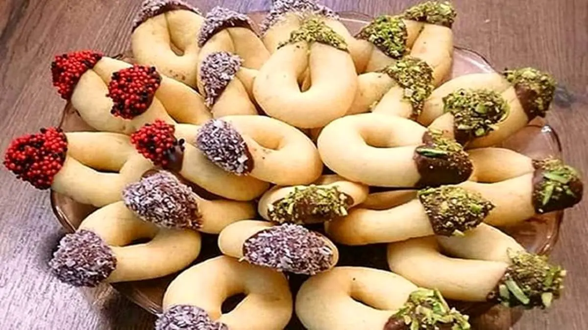 طرز تهیه شیرینی نعلی یا اشکی