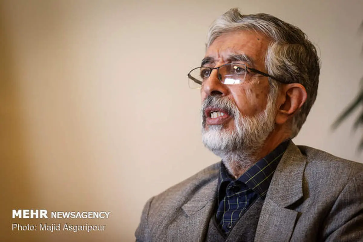 پاسخ حدادعادل به احمدی‌نژاد: دست‌بوسی فرح دروغ محض است