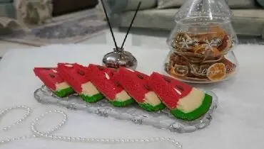 طرز تهیه کیک هندوانه‌ای خوشمزه بدون فر