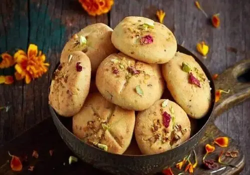 طرز تهیه شیرینی رزت نسکافه ای برای نوروز