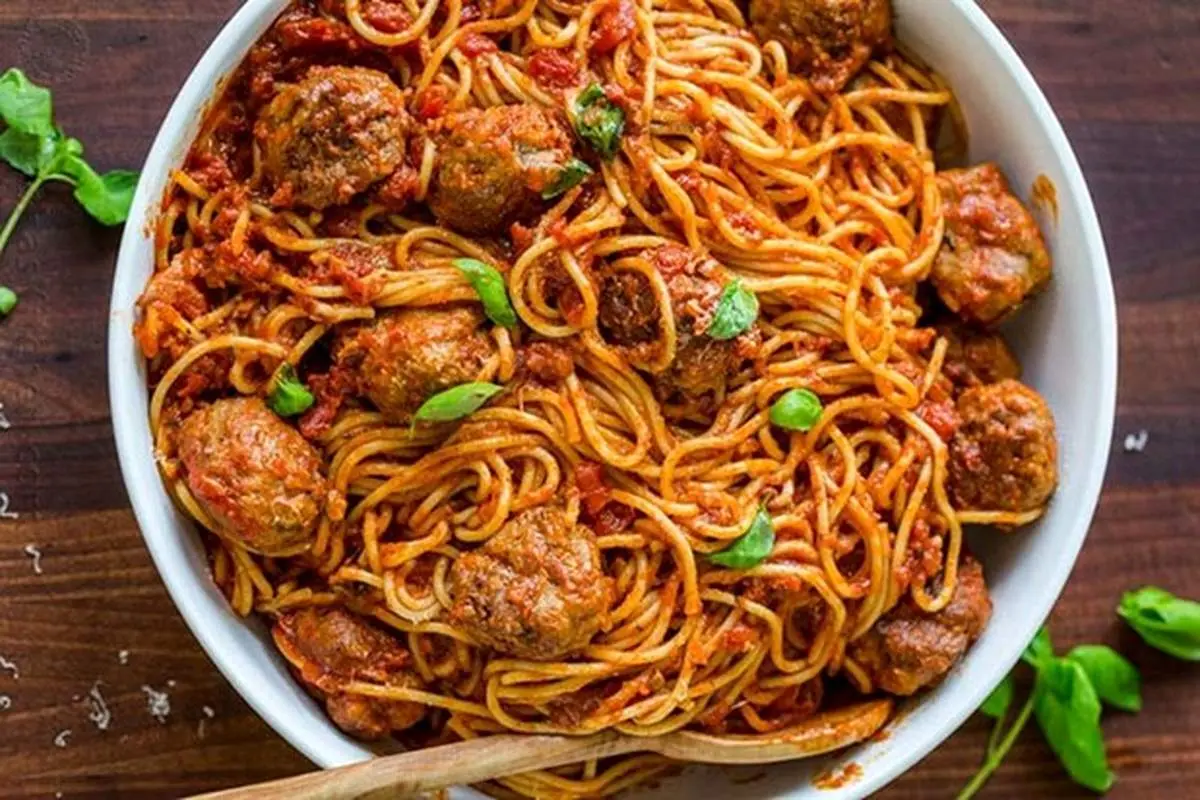طرز تهیه ماکارونی با کوفته قلقلی خوشمزه