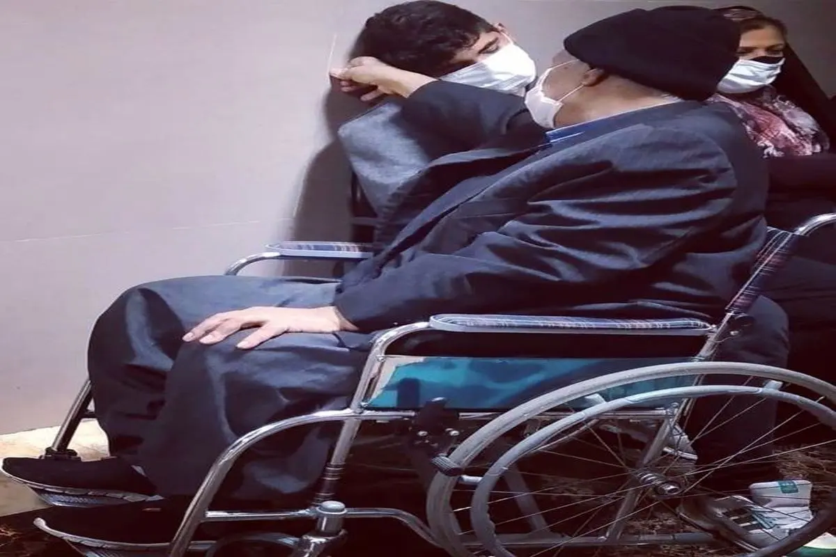 صحنه تاثر برانگیز از یک پدر و پسر در بیمارستان + عکس