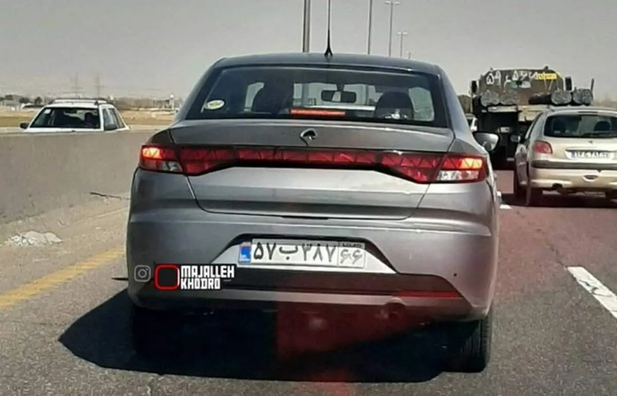 رونمایی از تارا با پلاک ملی در خیابان‌های تهران+ عکس
