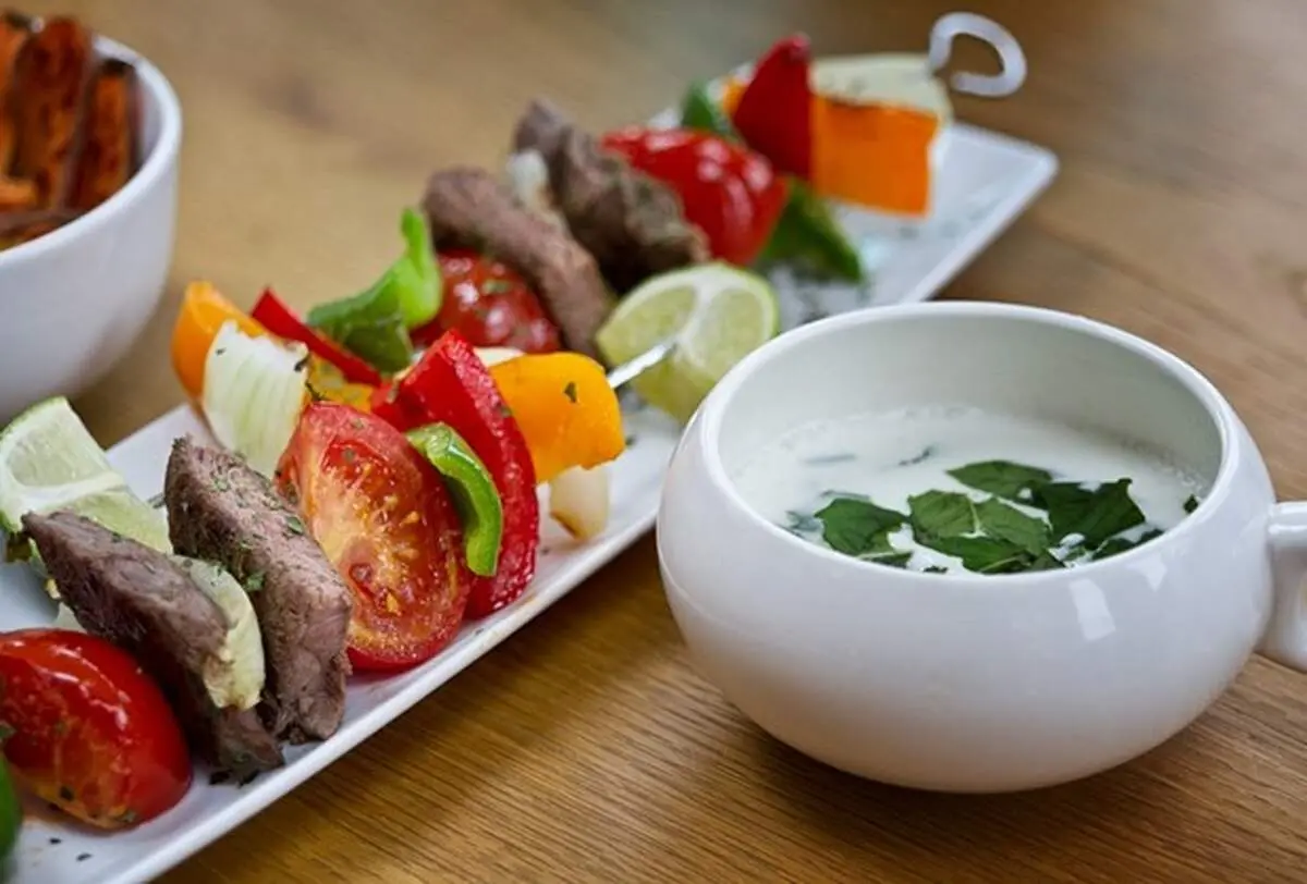 طرز تهیه کباب گوشت شتر مرغ خوشمزه