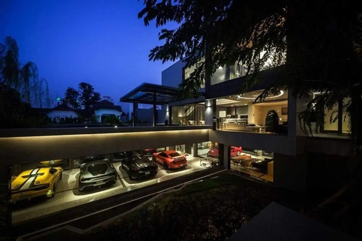 خودرو‌های میلیاردی بدون مشتری/ افزایش تعداد فروشندگان در بازار خودرو