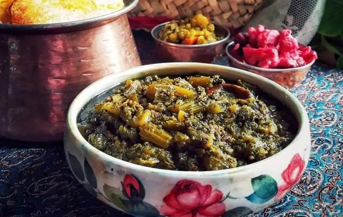 ترفندها و رازهای خوشمزه شدن خورش کرفس لعاب دار