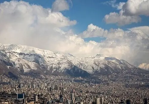 تغییر ناگهانی هوا در تهران/ منتظر باد شدید، رگبار و رعدوبرق باشید!
