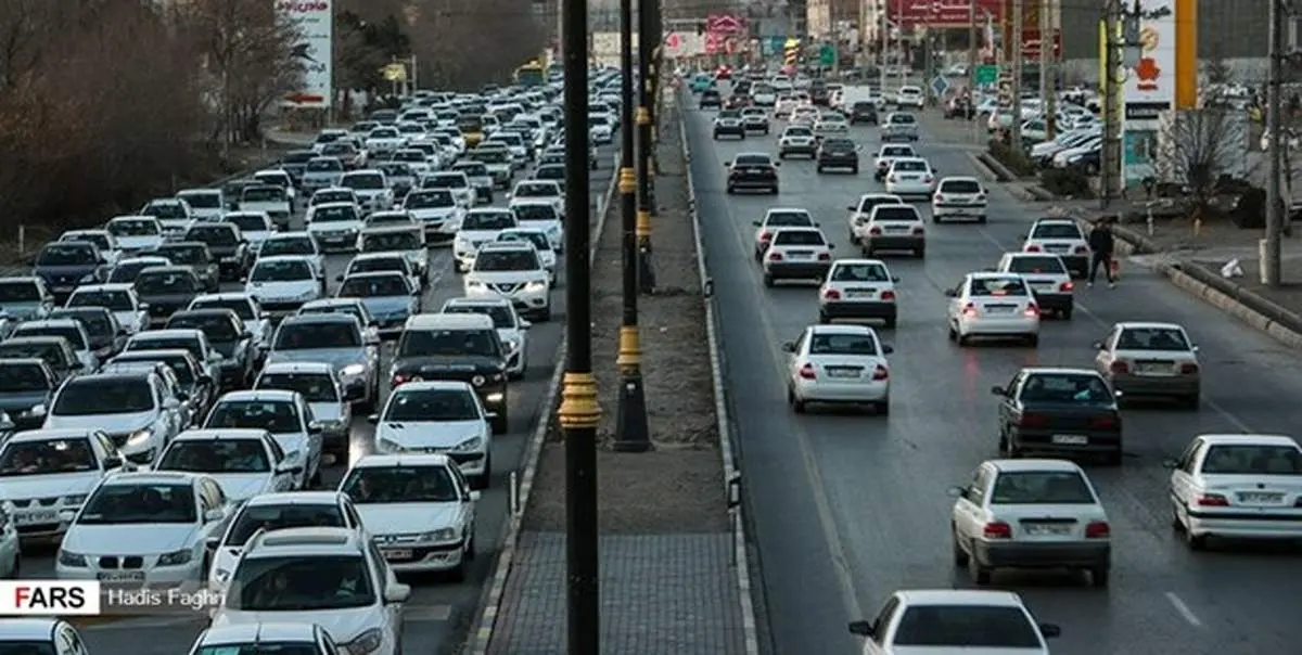 ترافیک بین تهران و قزوین / تردد پرحجم خودرو در محور تهران-فشم