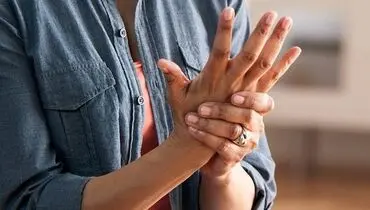 کدام بیماری ها منجر به لرزش دست می‌شوند؟