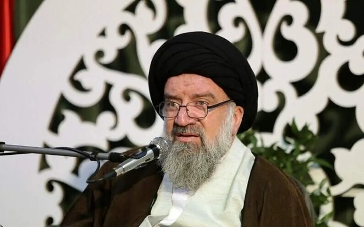 واکنش احمد خاتمی به گلایه برخی افراد که چرا رهبری نامه‌های ما را نمی‌خوانند