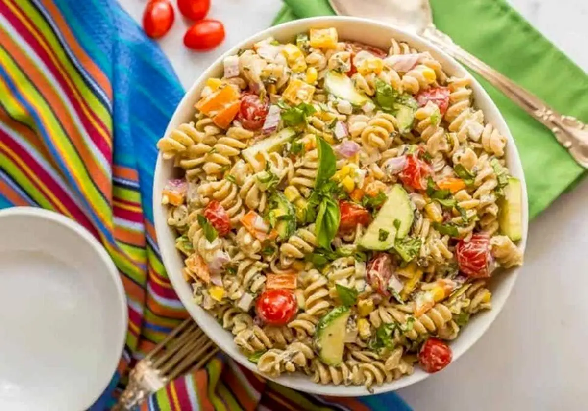 طرز تهیه سالاد ماکارونی ایتالیایی لذیذ و خوش طعم