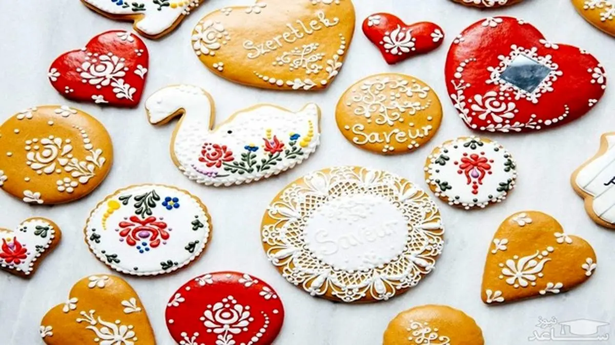 طرز تهیه رویال آیسینگ برای تزیین کیک و شیرینی