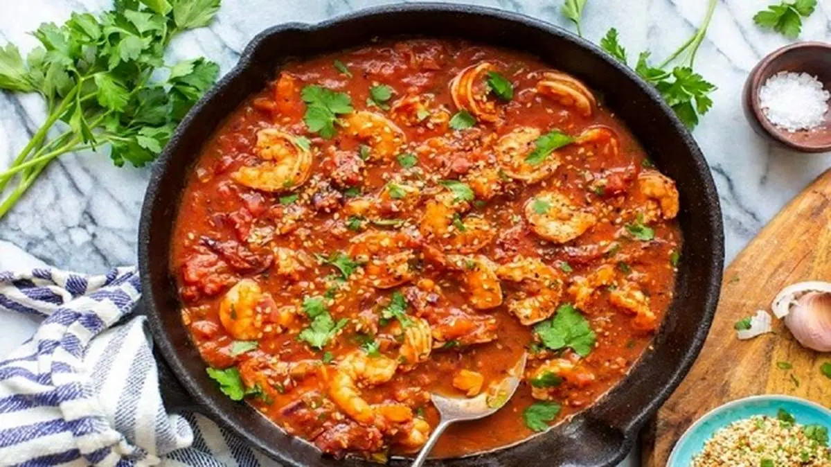 طرز تهیه خورش میگو جنوبی تند و خوشمزه