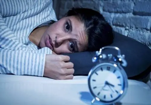 هشدار به شب‌بیدارها: خطر ابتلا به این بیماری در کمین است