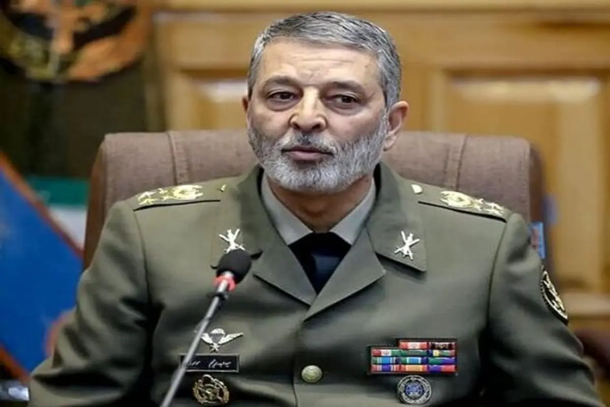 فرمانده کل ارتش: انقلاب اسلامی بیش از ۴۰ است نظام سلطه را زمین‌گیر کرده است