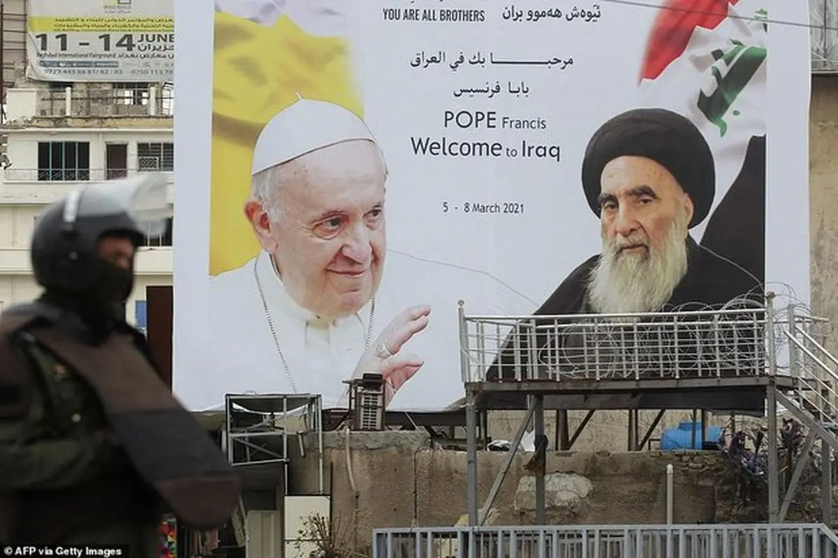 ورود رهبر کاتولیک های جهان به عراق