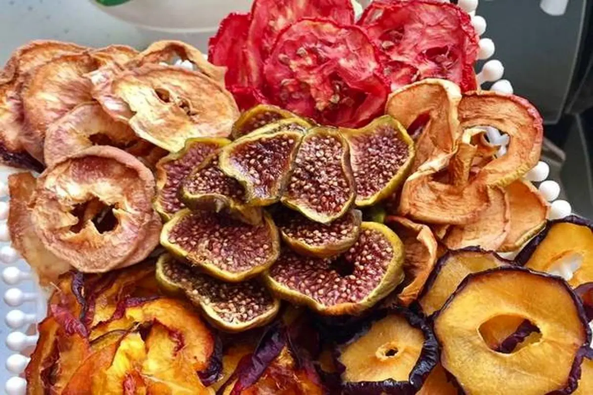 میوههای خشک به اندازه میوههای تازه مفید هستند؟
