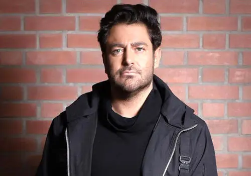 صبحت های پدر محمد رضا گلزار درباره پسرش خبرسازشد