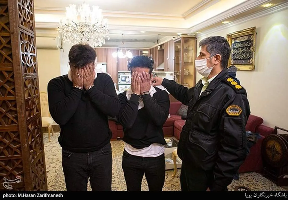 بازداشت سارقان حین سرقت از خانه ویلایی+ تصاویر صحنه جرم