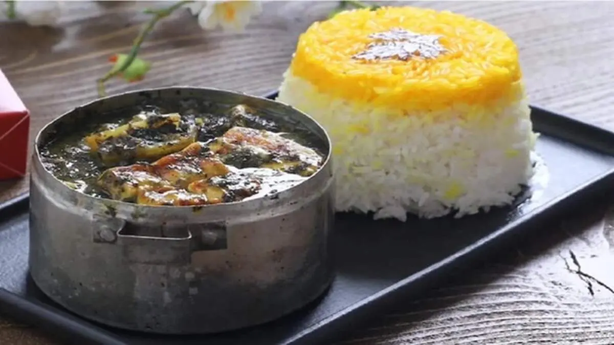 طرز تهیه خورش کرفس بسیار خوشمزه با پنیر کبابی
