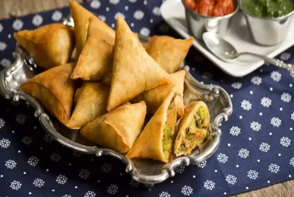 طرز تهیه سمبوسه سبزیجات خوشمزه و لذیذ