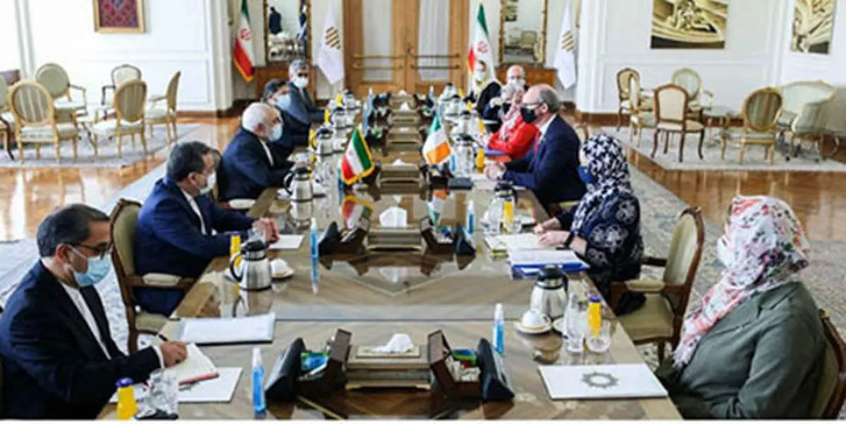 حضور ۴ زن در هیات ایرلندی در مذاکره با ظریف + عکس