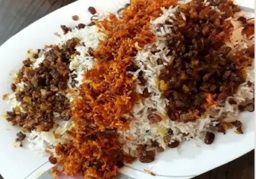 روش تهیه پتله پلو همدانی اصیل با کشمش و گردو
