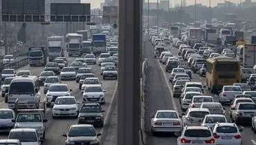 ترافیک سنگین در مسیر آزادراهی بین کرج و قزوین/ باران در ۳ جاده تهران-شمال