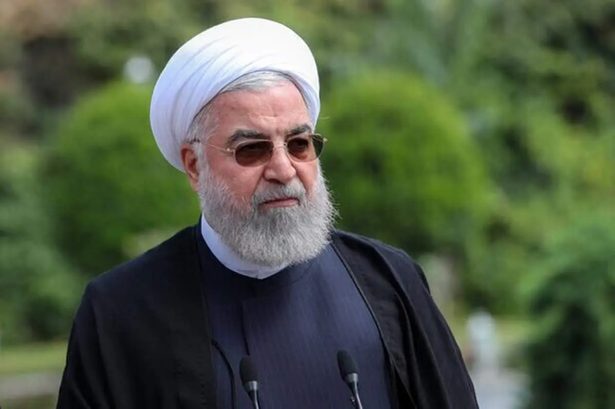 قبای حسن روحانی سوژه شد! + عکس