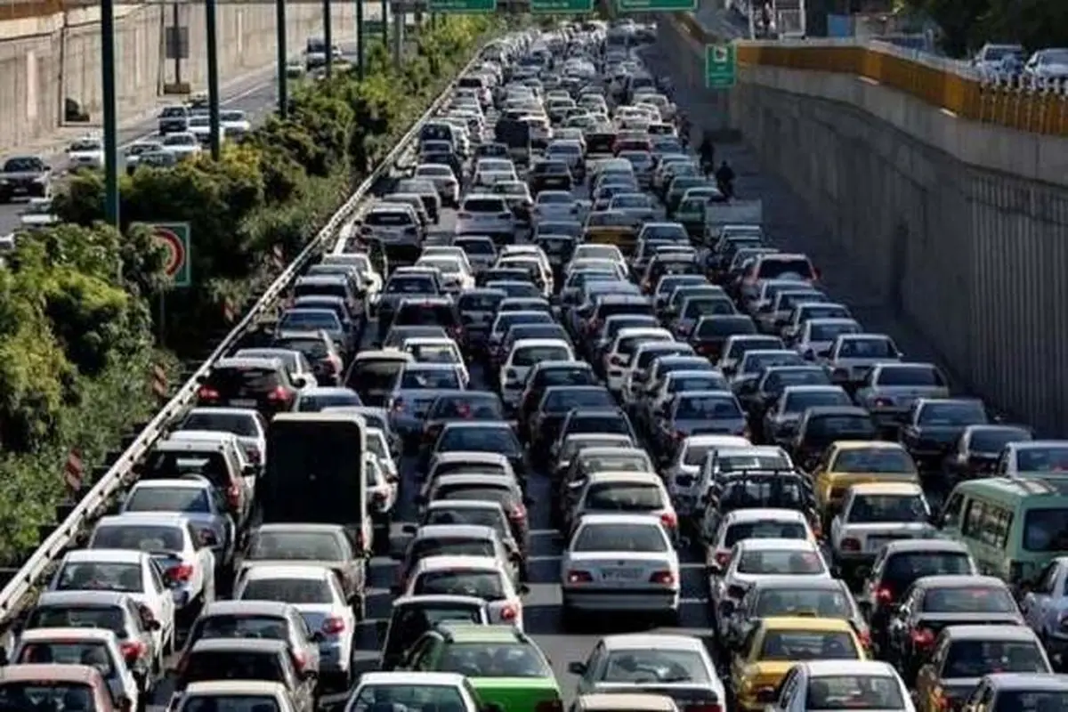 ترافیک سنگین در معابر منتهی به بهشت زهرا