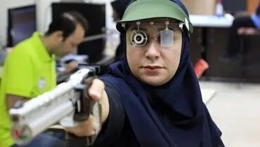 مدال طلا بر گردن ساره جوانمردی
