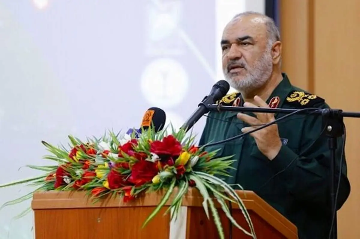 سردار سلامی: آقا جان؛ آنقدر می‌سازیم، تولید می‌کنیم، یاری می کنیم و ..... تا مردم توانمند و دشمن ناتوان شود