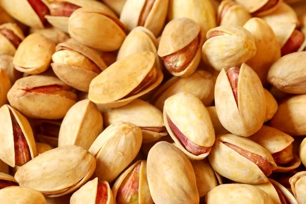 عوارض جانبی مصرف روزانه پسته