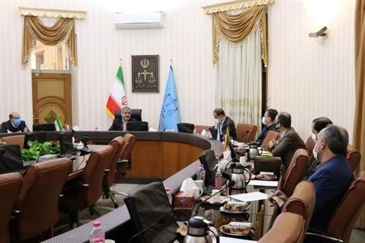 هشدار دادستان تهران به دلالان بازار کالا‌های اساسی در آستانه نوروز/ واکنش به صف‌های طولانی خرید مرغ ۲۰ هزار تومانی