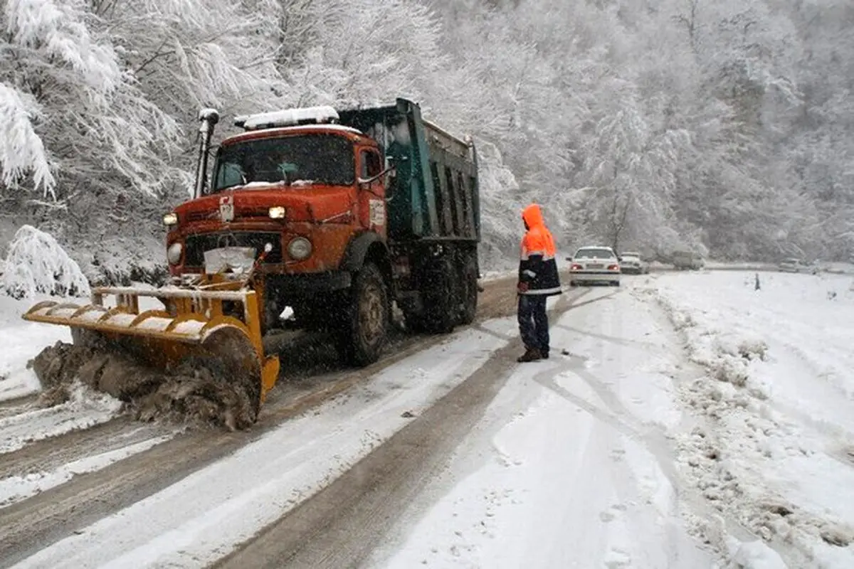 جاده‌های ۹ استان زیر بارش برف و باران