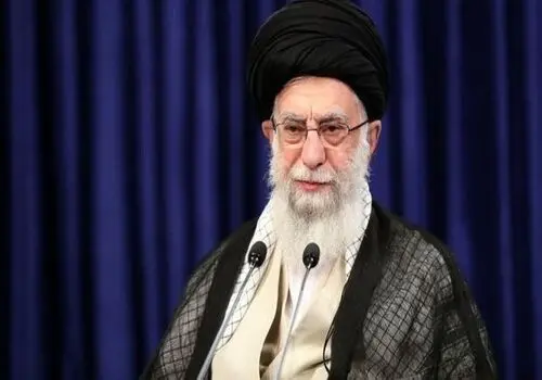 تنها نظامی رسمی همراه آیت‌الله خامنه‌ای در سوریه که بود؟