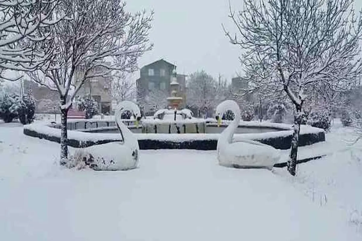 بارش برف چهره آذربایجان شرقی را سفیدپوش کرد+ فیلم