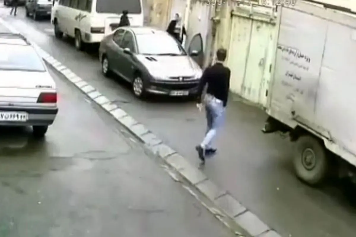 سرقت وحشیانه خودرو از یک زن تنها در محله یافت آباد تهران + فیلم