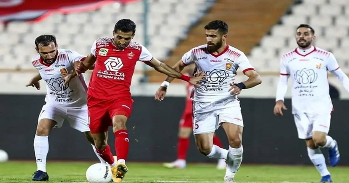 پرسپولیس صفر - پدیده خراسان یک / پایان نیمه اول