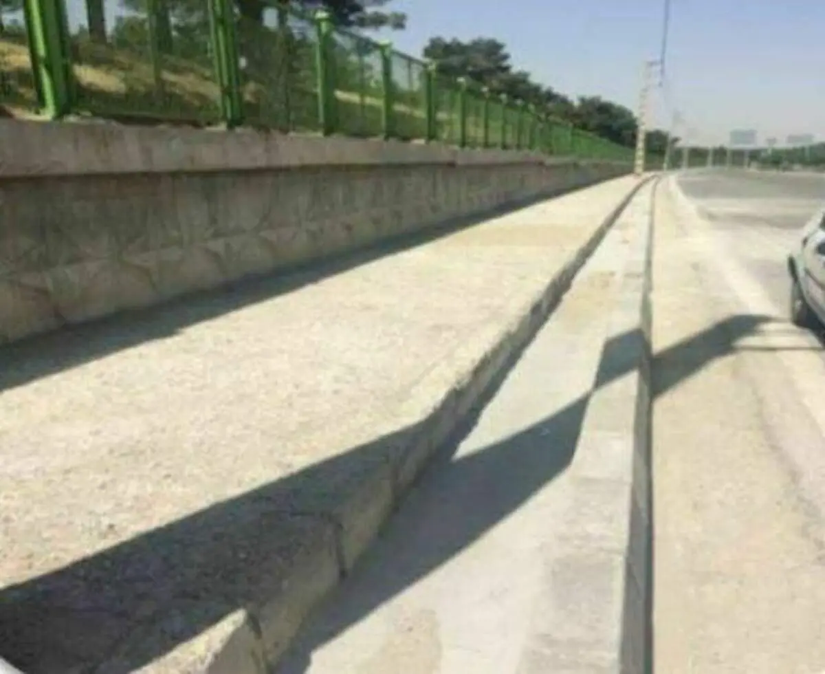 احداث و بهسازی شبکه آبهای سطحی منطقه ۱۳