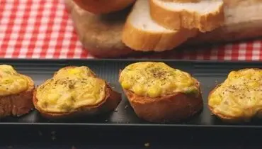 طرز تهیه تست ذرت و پنیر چیلی + فیلم