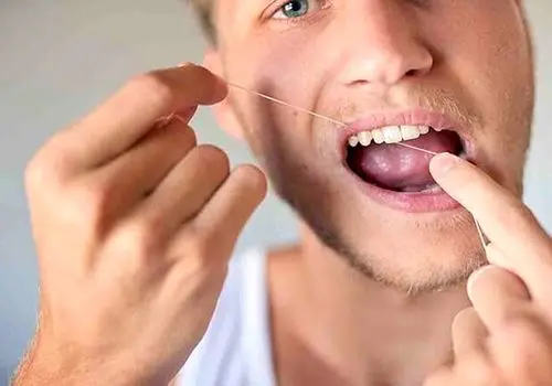 نخ دندان بزنیم یا خلال دندان؟