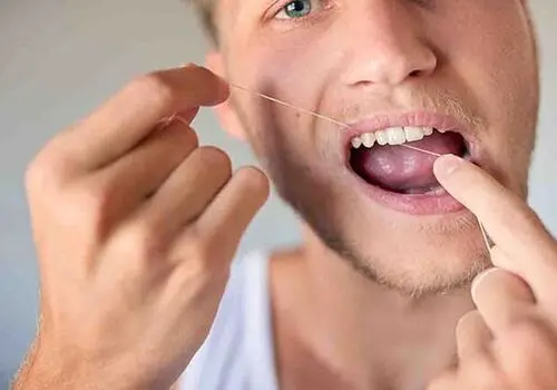استفاده از دهانشویه قبل از مسواک زدن یا بعد از آن؟