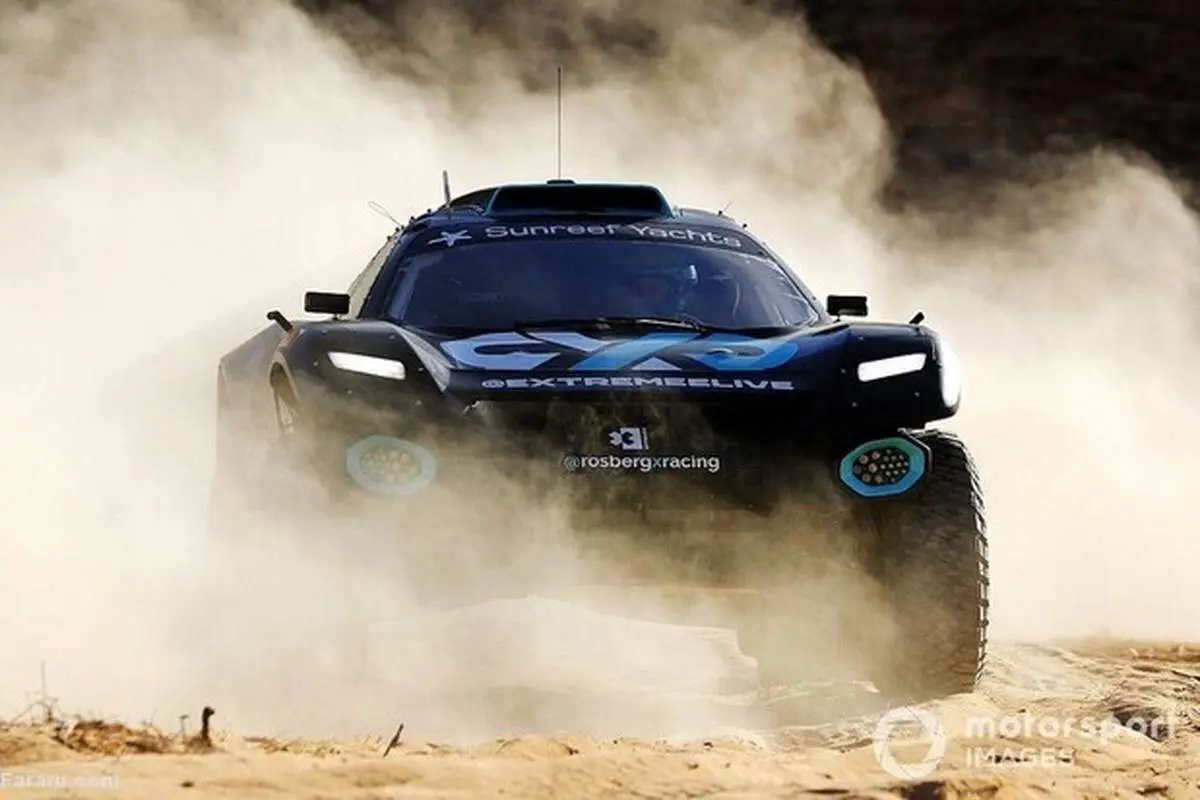 حادثه وحشتناک در مسابقات اتومبیلرانی عربستان + ویدئو