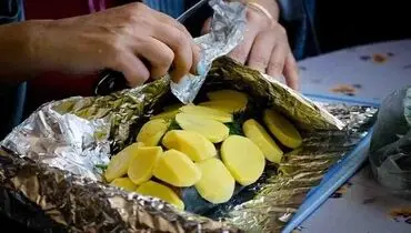 آیا استفاده از فویل در پخت غذا ضرر دارد؟