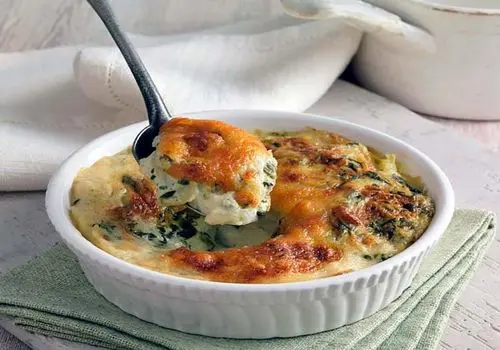 طرز تهیه گراتن اسفناج؛ انتخابی متفاوت برای مهمانی‌های خاص

